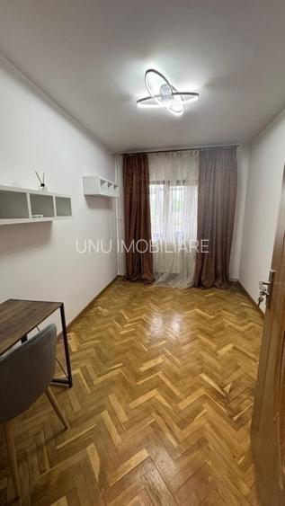 Etajul 3-Blvd.Independentei-Garaj-3 camere - 9