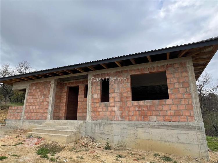 Casa la rosu cu 4 camere 2 bai Ocolis - 3