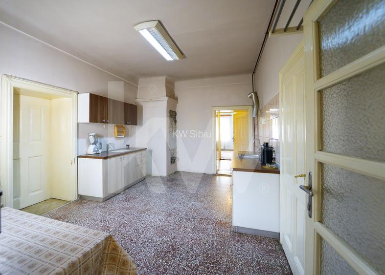 Apartament 3 camere - Eleganță și spațiu în Centrul Istoric al Sibiului – 122 mp - 42