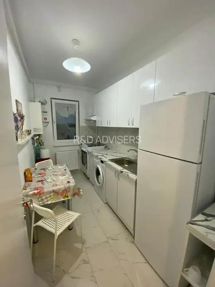 Chirie Garsoniera Mobilata Vedere Libera Parc Loc Parcare - 4