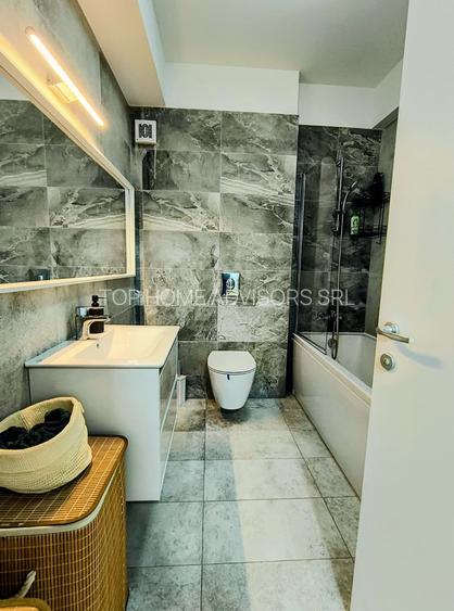 Iancu Nicolae- Gradina Zoologica- Jolie Ville- Loc parcare - 9