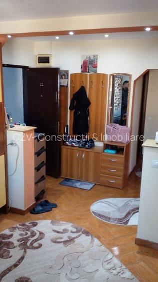 Apartament 3 Camerte Zona 13 Septembrie - 4