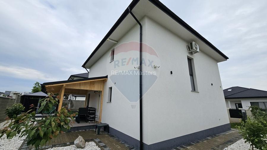 Vilă de lux cu 5 camere de vânzare in Ipotesti, Suceava - 5