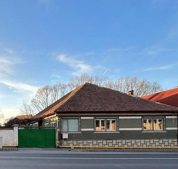 Casa sanatoasa in centrul localitatii Cristian - 2