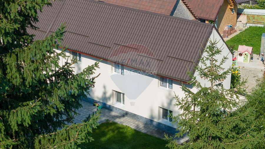 Casă / Vilă Săsească cu 6 camere de vânzare in Vulcan, Brasov - 22