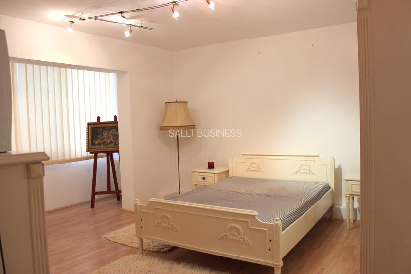 Vanzare apartament 4 camere zona Lipovei - Arcasilor - 2