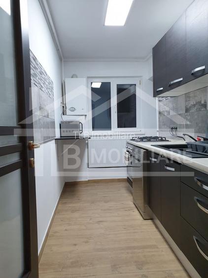 Apartament cu 2 camere, 60mp, decomandat, zona Poli 2 - 8