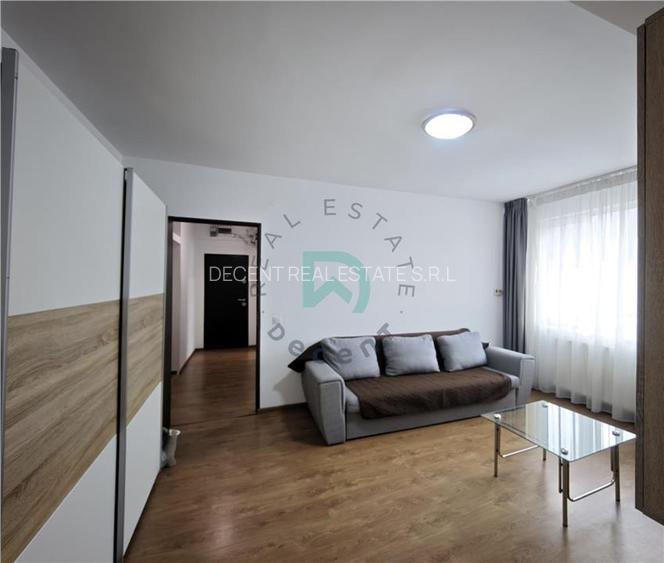 Inchiriez 2 camere, Cinema Patria, Brasov - 6