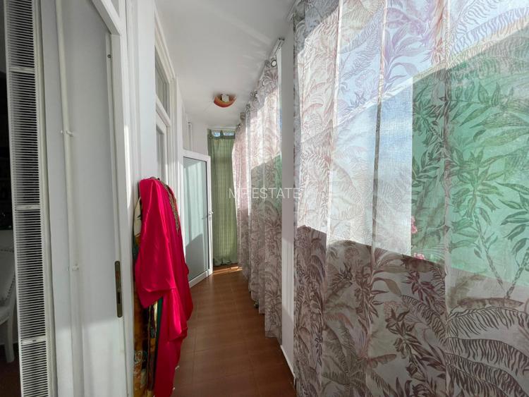 Casa 9 camere , 7 Dormitoare , 8 Bai / 400 mp utili / 350 mp Curte /Comision 0% - 17