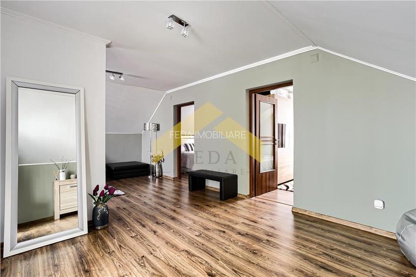 Casa noua de vanzare orasul Ineu - 5