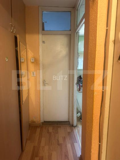 Apartament 4 camere decomandate, 2 bai, 2 balcoane, 80 mp, etaj intermediar - 6