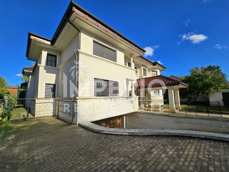 Casa individuala in Piata 14 Iulie cu 5 dormitoare, garaj dublu si piscina! - 2
