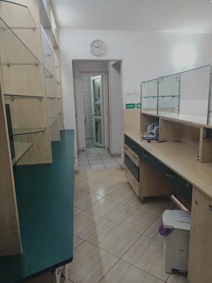 Investitie 2 camere ,intrare (cu rampa) din strada ,gaze se vinde ca in poze