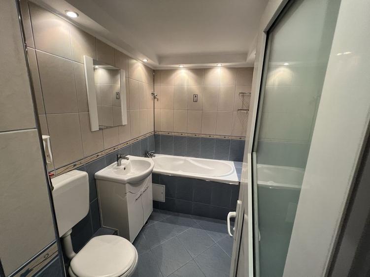 Apartament renovat 2 camere Rahova, loc parcare inclus