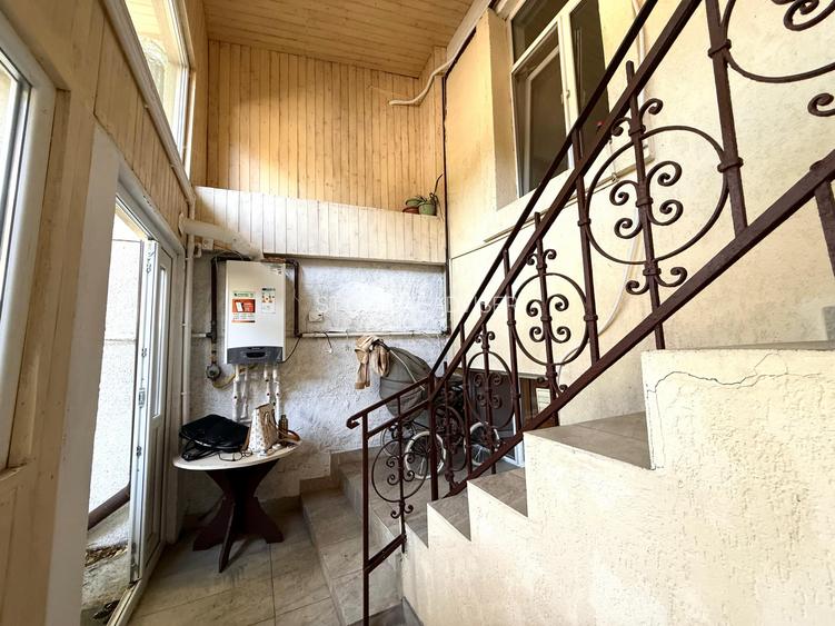 Casa cu 4 camere+curte de inchiriat pe Strada Odoarei, rezidential sau comercial - 7