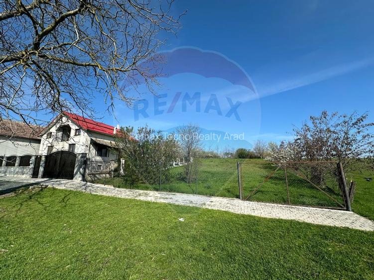 Vanzare casă noua in loc Felnac cu teren de 1440mp - 2