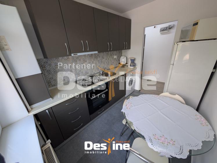 Apartament central cu 2 camere de 41 mp la etajul 2, baie cu geam, pe str. Arcu - 8