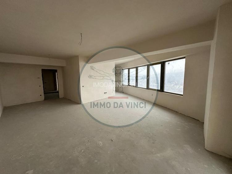 Penthouse West Tower - 13