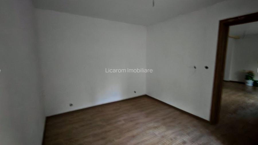 Casa P+E, 4 camere , Racadau Carpatilor -LIDL- curte comuna. - 28