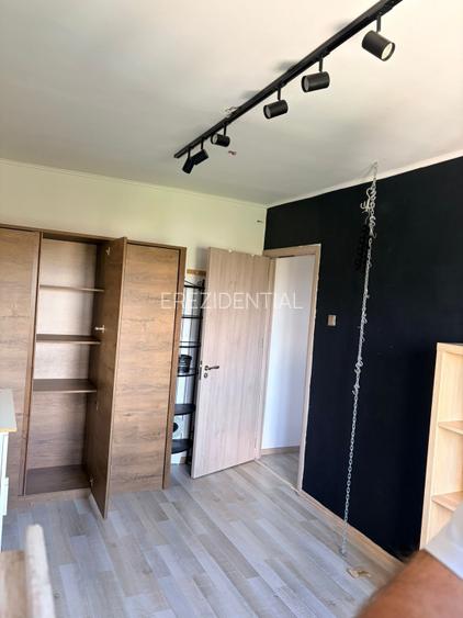 Apartament - 3 camere - semidecomandat - Tineretului - 7
