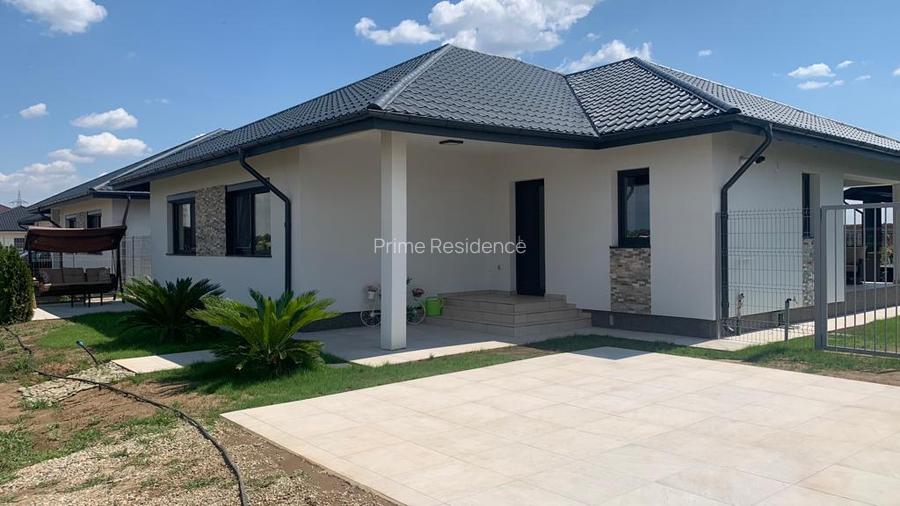 Vila,125 mp ,utili,430 mp teren,finisaje deosebite,Saftica Balotesti. - 2