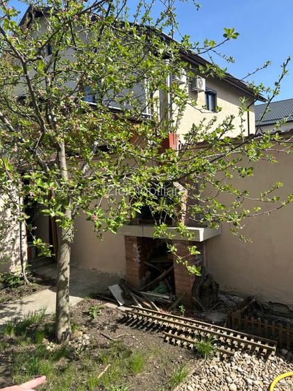 Vilă P+1 4 camere Teren 300 mp  Bragadiru – Strada Safirului - 24