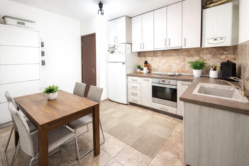 Casa tip duplex - 3 camere - 2 bai - teren 240 mp zona Selimbar - Dracula - 2