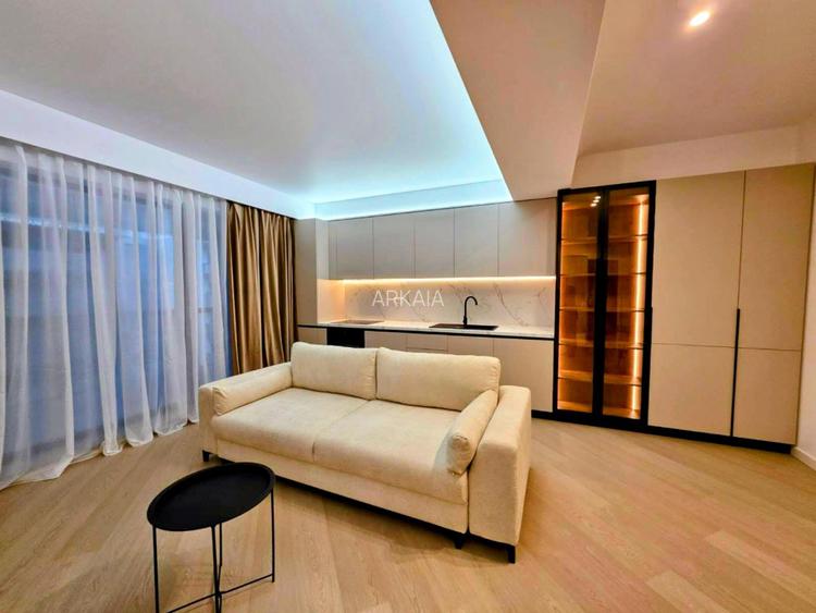 Apartament 2 camere de inchiriat Cortina North Pipera - 3