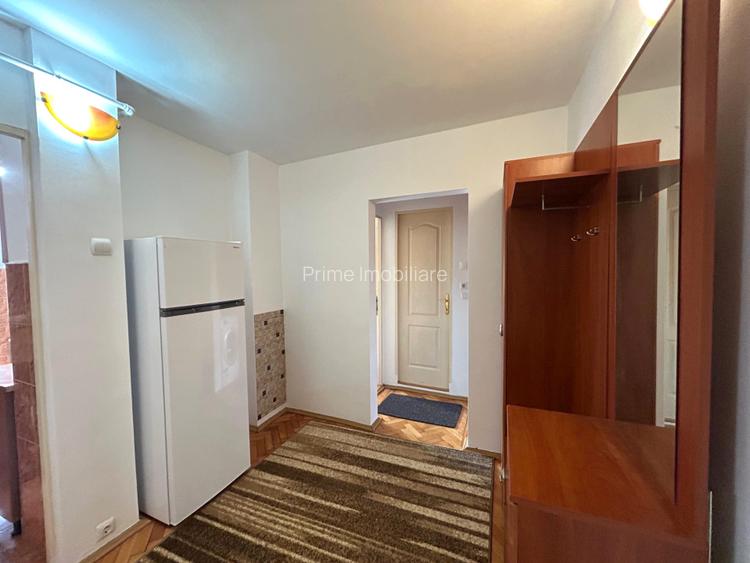 Apartament cu 2 camere, decomandat, etaj 3/4 cu boxa - 4