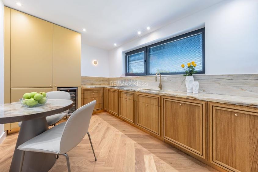 Vila cu 4,5,6  camere de vanzare in Marina Snagov - 12