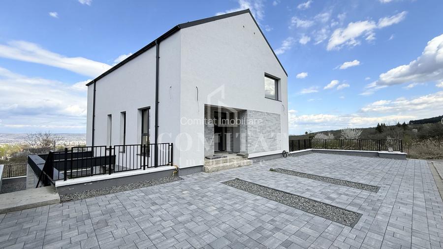 Casă individuală cu panoramă spre oraș zona de case și vile - 3