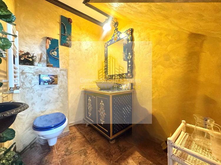 Spre Vânzare Proprietate remarcabilă cu 6 camere în inima Iașului ! - 20