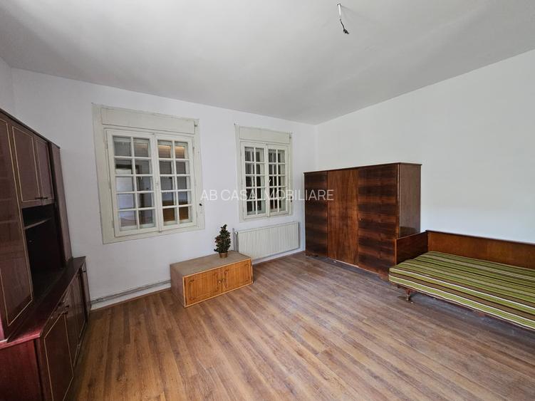 Casă individuală, 6 camere, teren generos, Sânandrei - central, comision 0% - 7