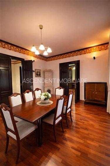 Nivel in vila interbelica, sectiunea Special, loc parcare, Central, Brasov - 8