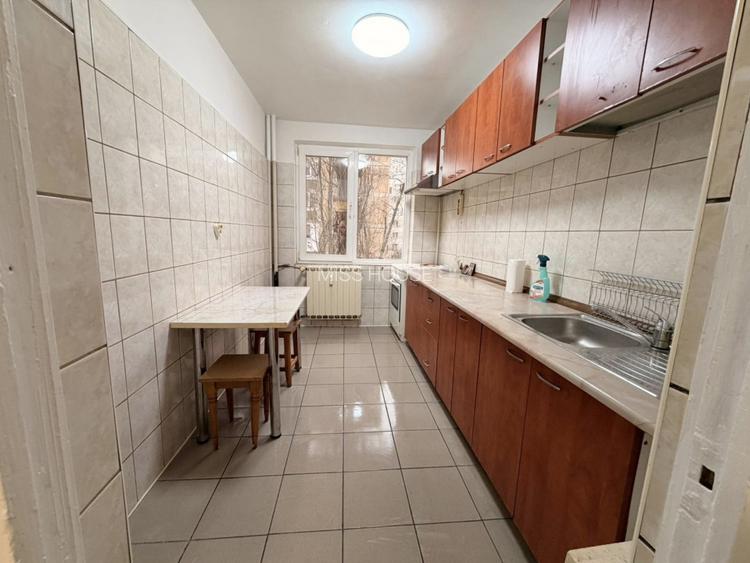 Apartament 2 camere decomandat, etaj 2, aproape de metrou Pacii - 8