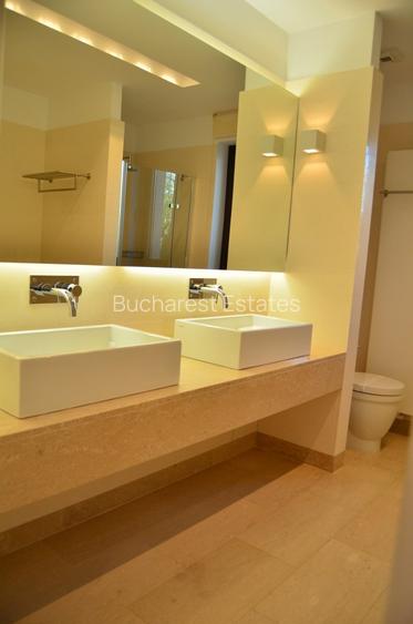 Vila 7 dormitoare piscina nemobilat Oxford Gardens - 13