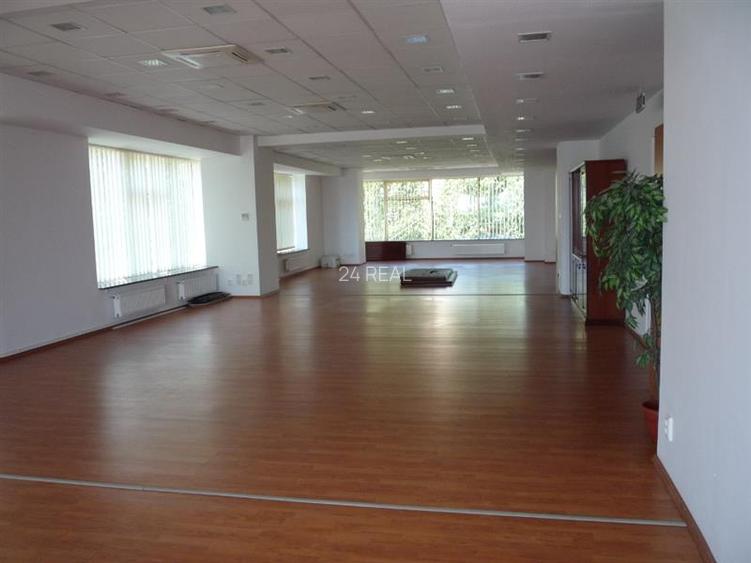 Cladire de birouri de vanzare - 5