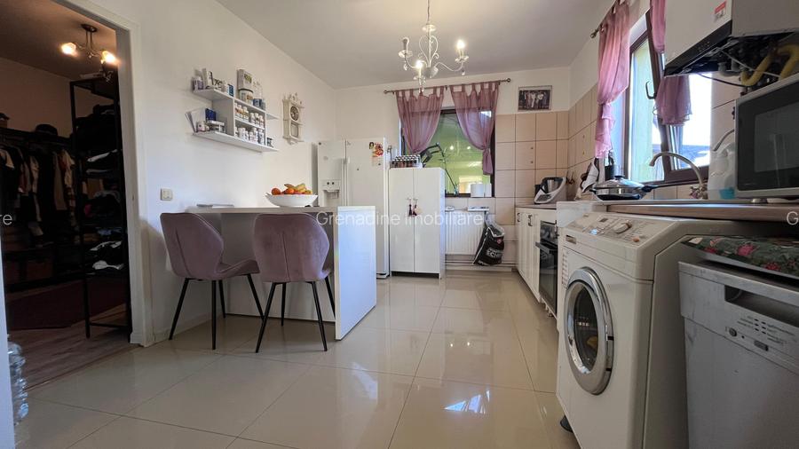 Casa deosebita P+M - zona Sanpetru - Comision 0% - 3