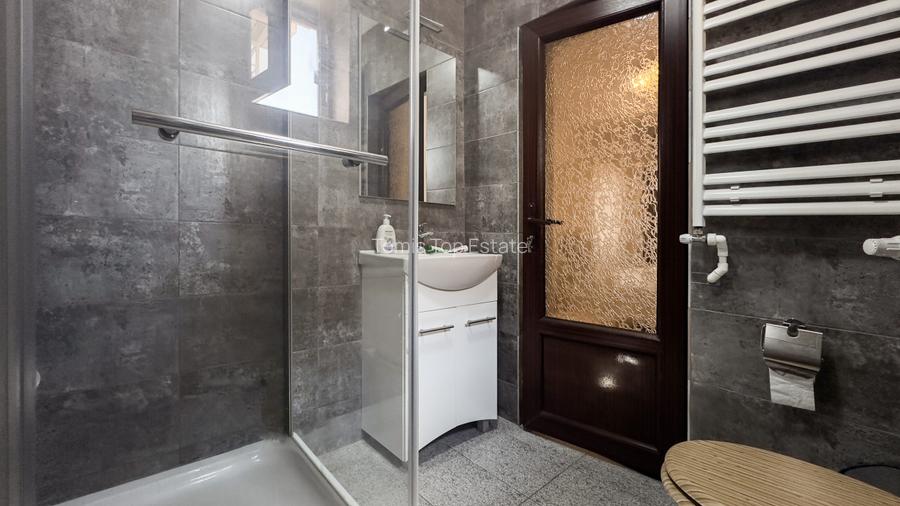 Vila D+P+1E cu 7 camere in Eforie Nord - ideal investiție sau locuința - 20