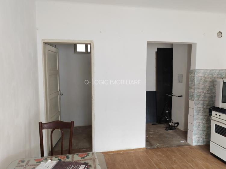 Casa 4 camere libera la vanzare HALCHIU - 10