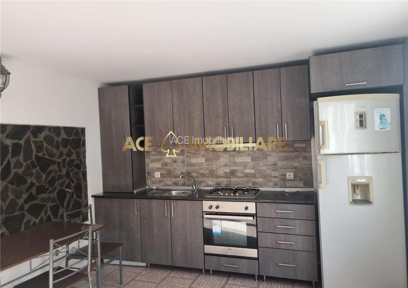 Casa de inchiriat zona Crangasi |  Central Proprie | Curte 40mp - 2