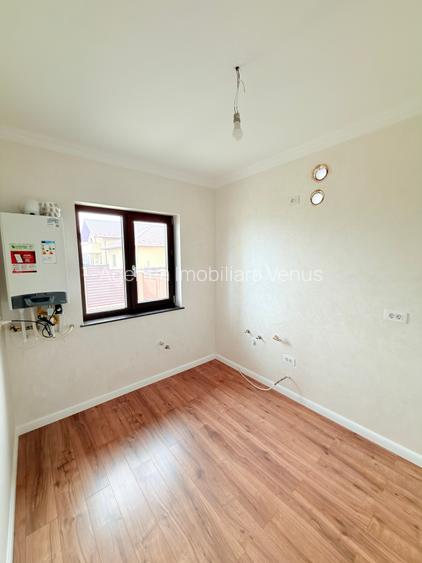 Casa noua zona Dobosari - 4