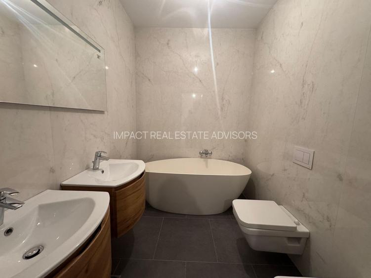 3 camere PREMIUM| 99.7 MP + 9.35 MP terasa - 9