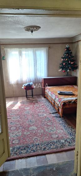 Casa Targoviste str.Sarbilor - 8