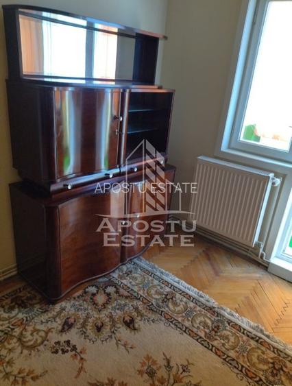 Apartament cu 4 camere , centrala proprie, zona Soarelui - 2