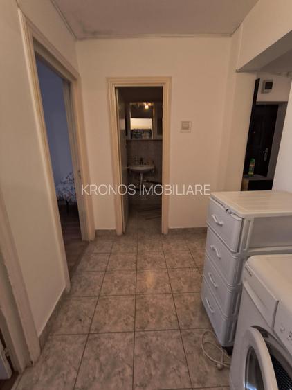 EXCLUSIV !GARA  3 CAMERE , 2 BALCOANE,LIBER  79 MP PRET 144000 EURO - 8