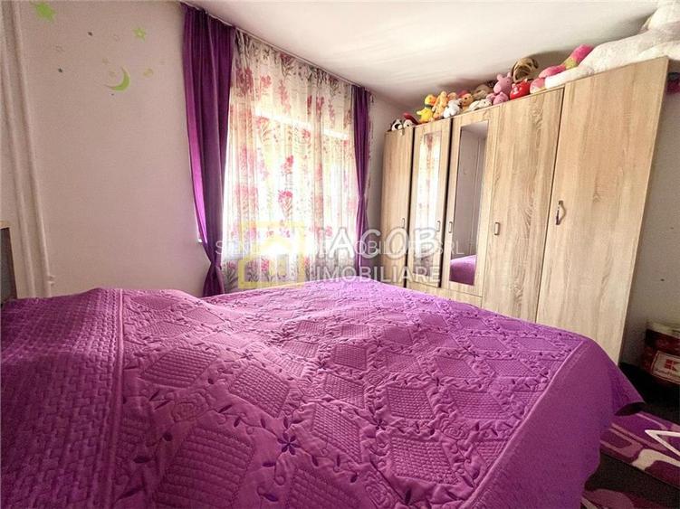 Apartament 2 camere decomandate, etaj 1, str. Mioritei Bacau - 12