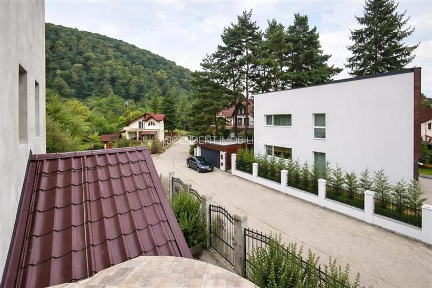 FILM &3D!  Resedinta de exceptie, in pretiosul areal Bunloc, Brasov - 7