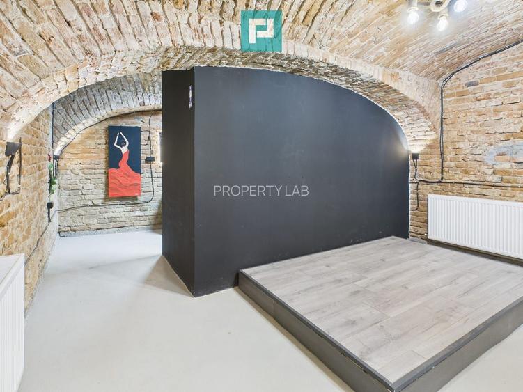 Eleganță subterană - pivniță exclusivistă Arad - 14