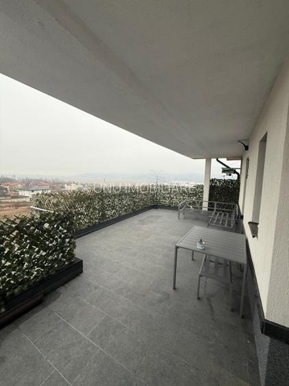 3 camere -  Valea Lupului - Hotel Premier- 100 mp - 150000 euro - 2